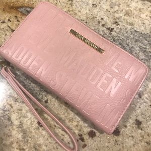 Steve Madden Blush Wallet